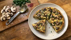 Mushroom Frittata with White Wine—A Simple Skillet Dinner That Slices Clean